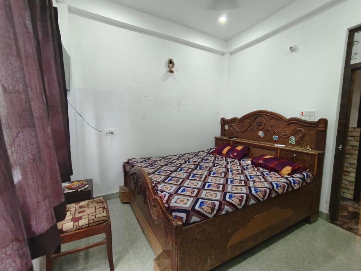 Ananya Hotel & Ayurveda Hwc Etawah Bilik gambar